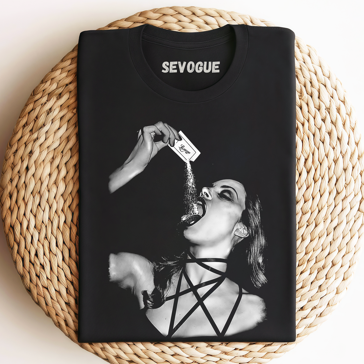 Eat Cocaine - Pin Up Get High Girl Kok -Bw Vintage Unisex Tee, Sweatshirt & Hoodie