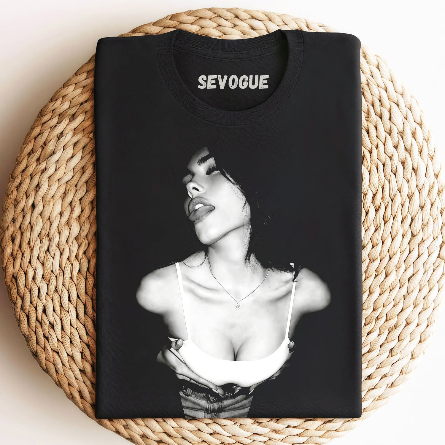 Madison Beer Unisex Tee, Sweatshirt & Hoodie