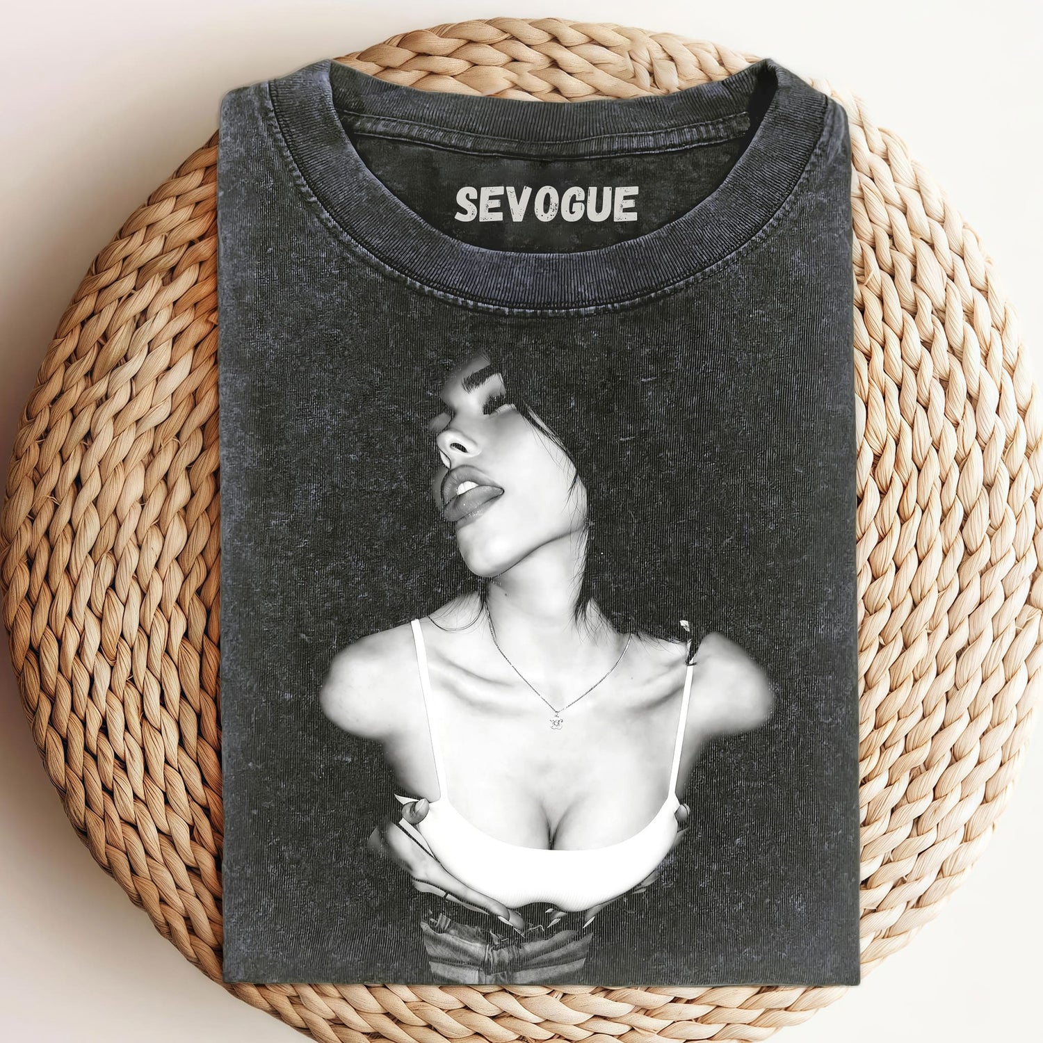 Madison Beer Unisex Tee, Sweatshirt & Hoodie